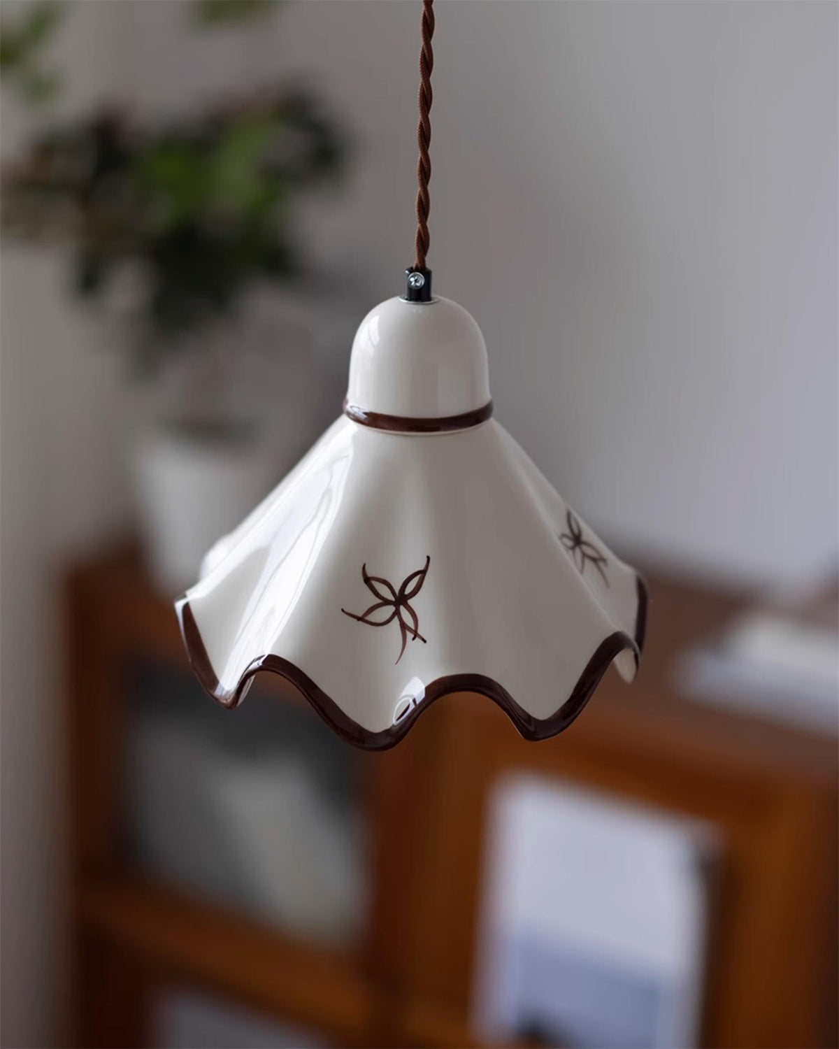 Pendant Lamp Ceramic Wavy Shade Rustic Brown Trim Retro Farmhouse