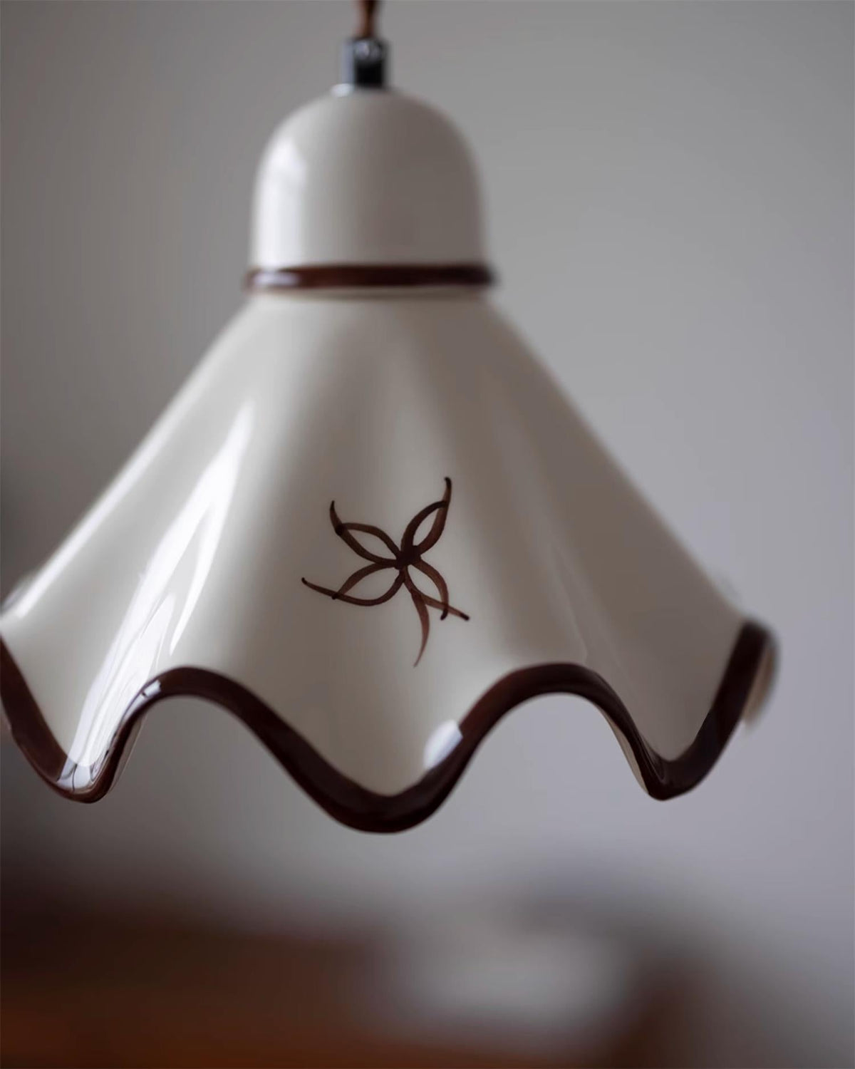 Pendant Lamp Ceramic Wavy Shade Rustic Brown Trim Retro Farmhouse