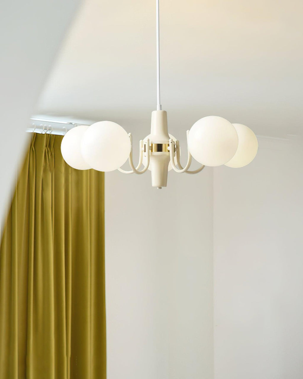 Aira  Glass Chandelier Cream Hue