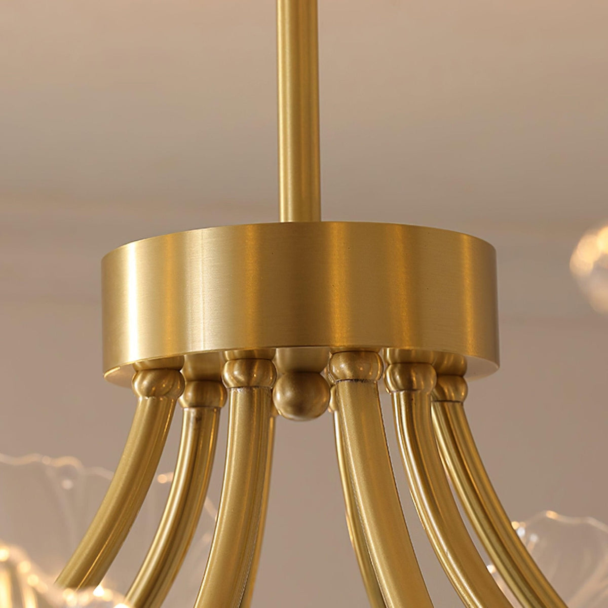 Lustra Chandelier Flower Glass with Brass Finish