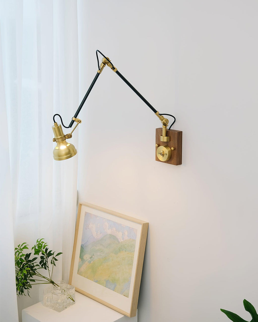 Kane Wall Lamp Swing-Arm Adjustable