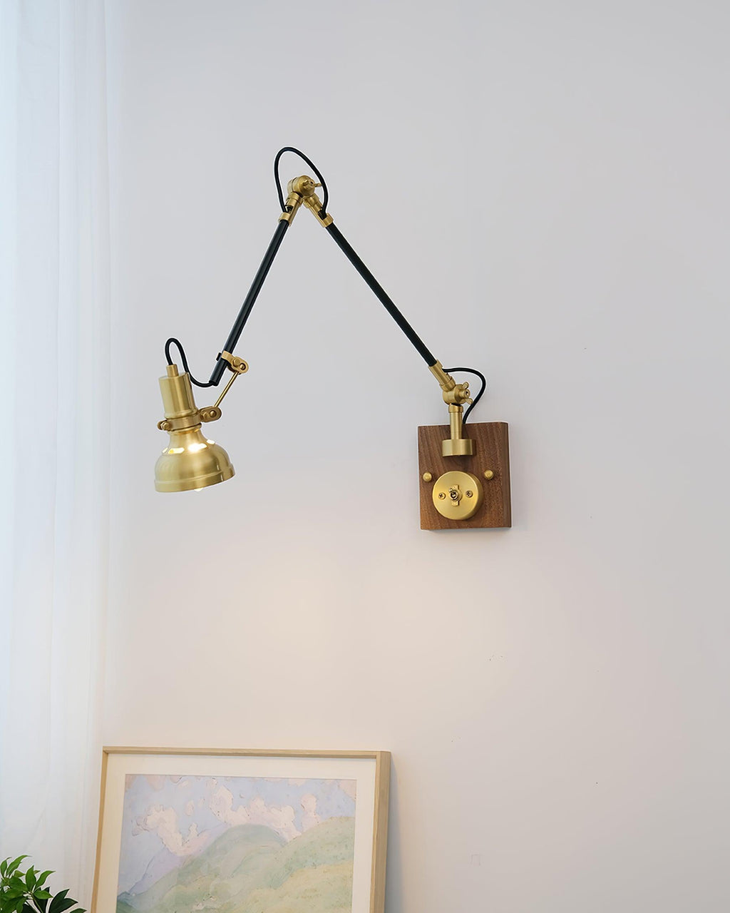 Kane Wall Lamp Swing-Arm Adjustable