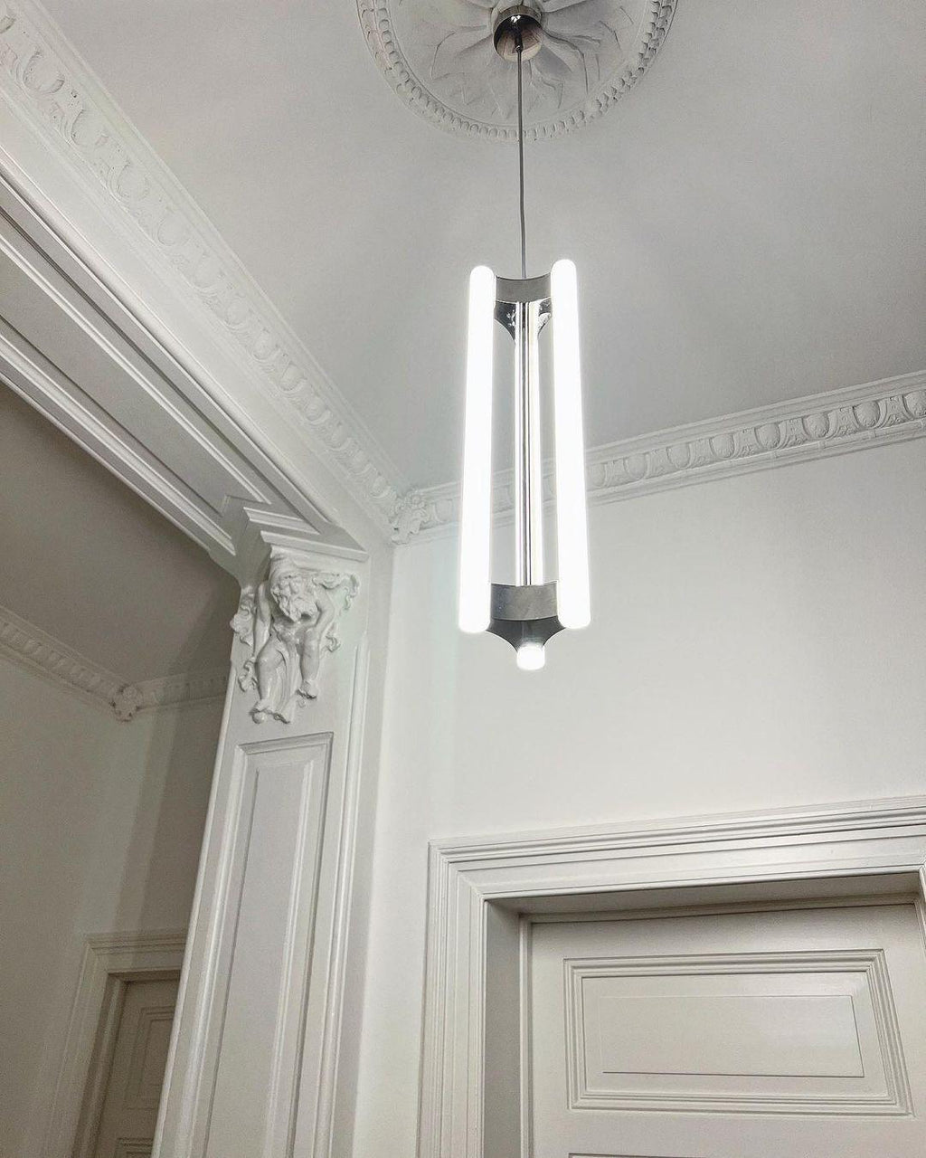Virella Minimalist Cylindrical Pendant Light