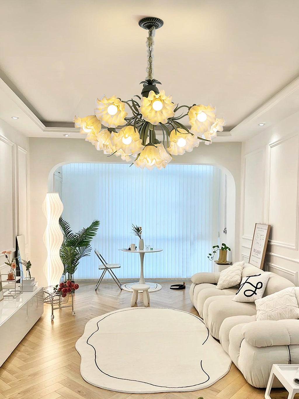Lustra Chandelier Flower with Petals and Leaves