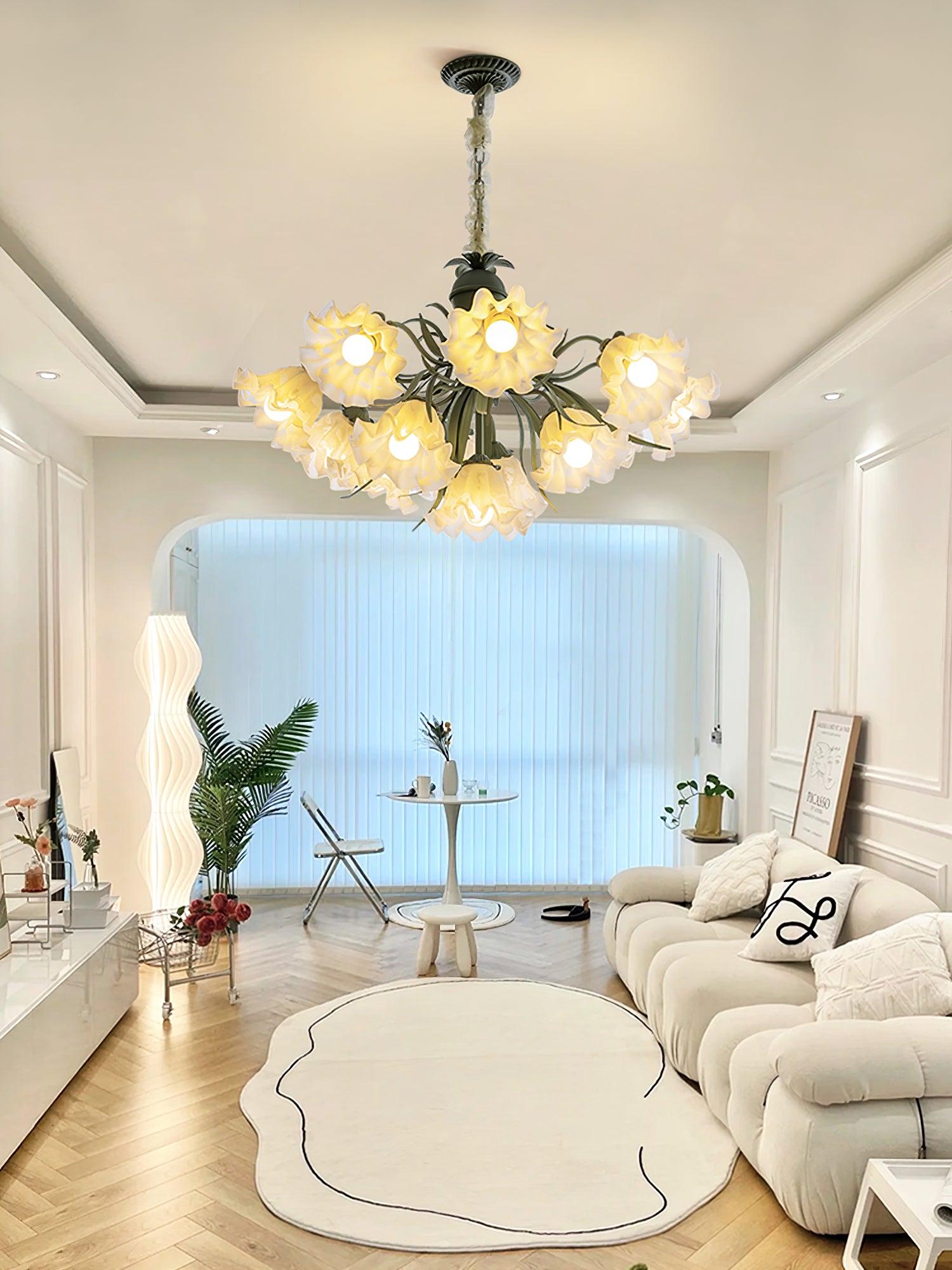 Lustra Chandelier Flower with Petals and Leaves