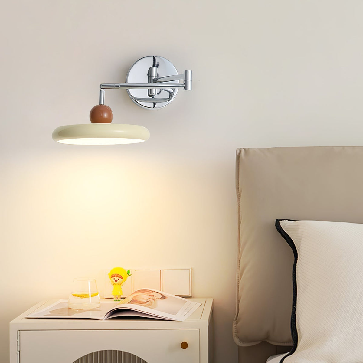 Virelse Vintage Acrylic Wall Lamp