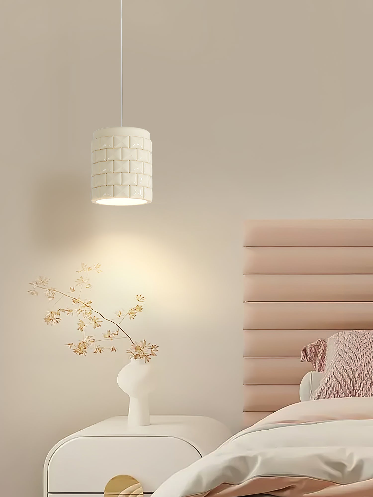 Vadoror Modern Minimalist Girl Resin Pendant Lamp