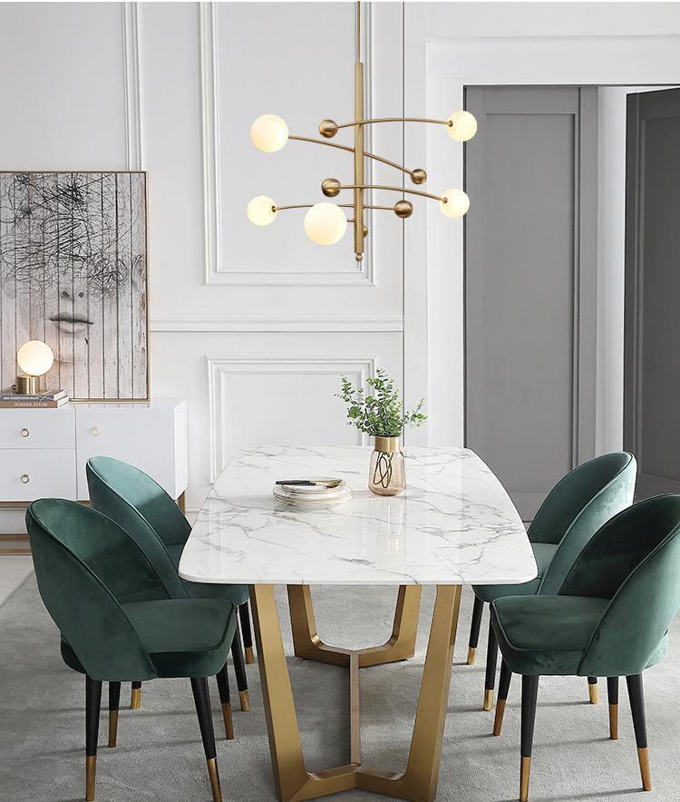 Lustra Chandelier Brass Vertical Beam Globe