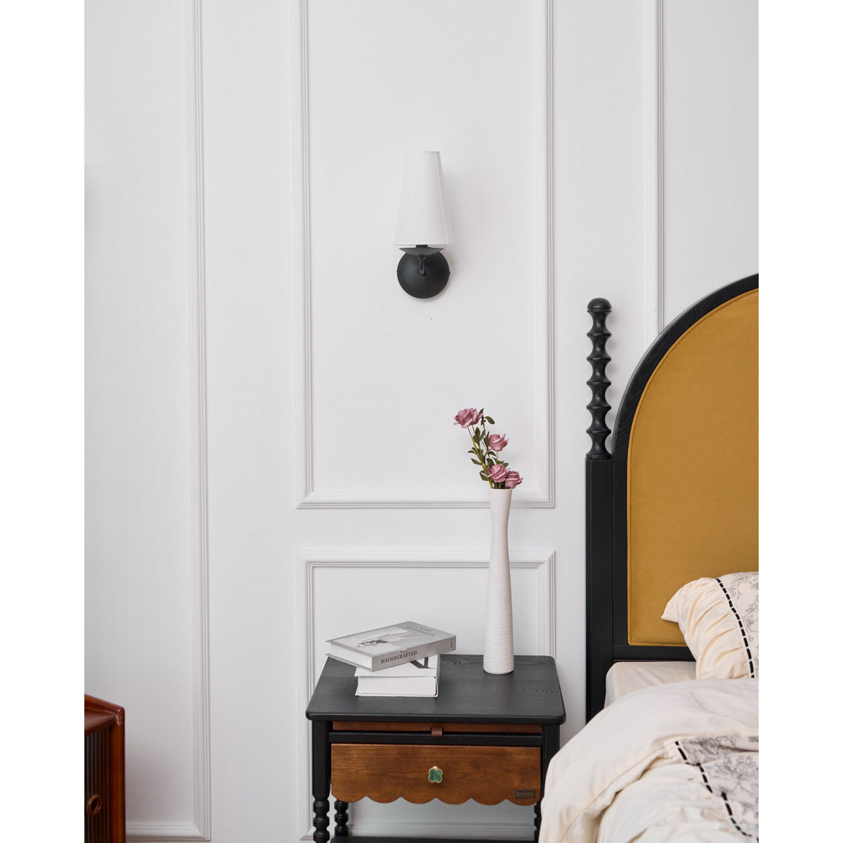 Avraee Modern Minimalist Brass Fabric Wall Lamp