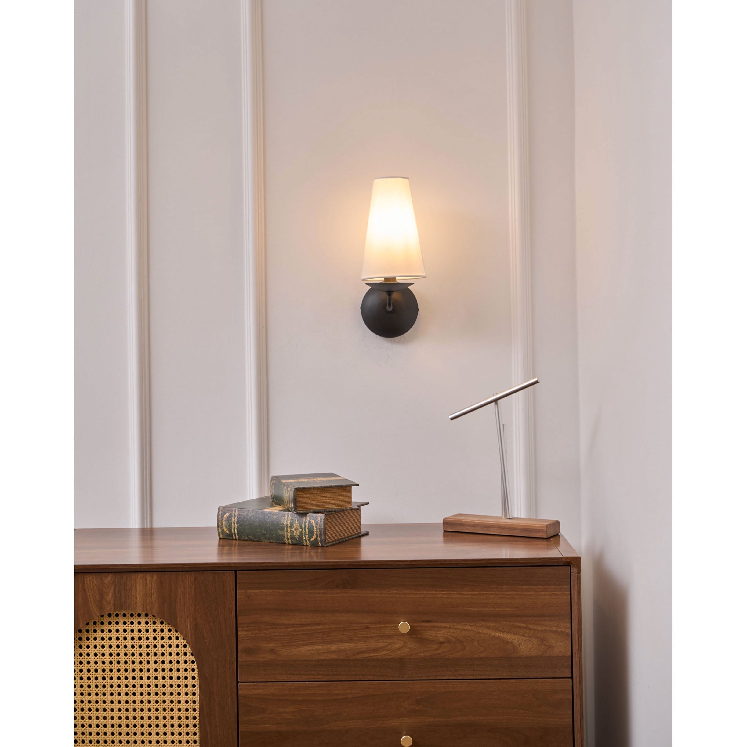 Avraee Modern Minimalist Brass Fabric Wall Lamp