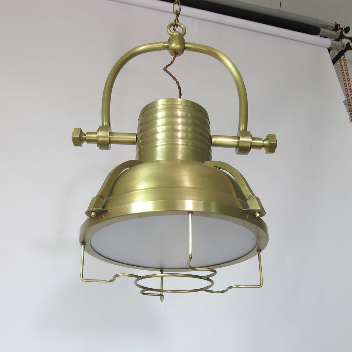 Evelor Vintage Industrial Pendant Light