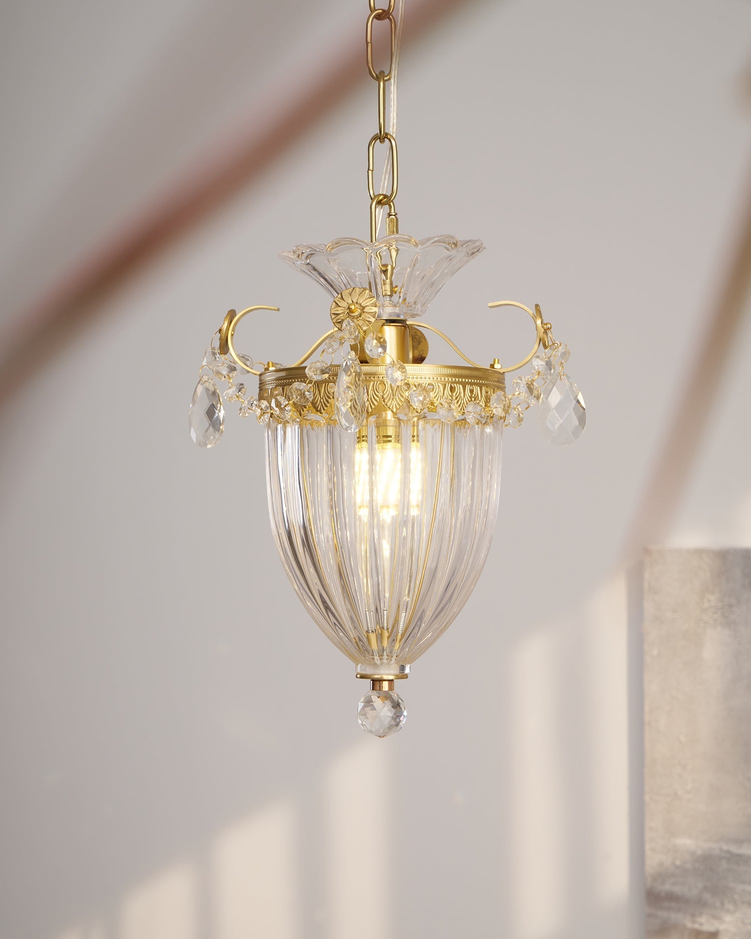 Pendant Lamp Vintage Glamour Crystal Drops Dining Table Accent