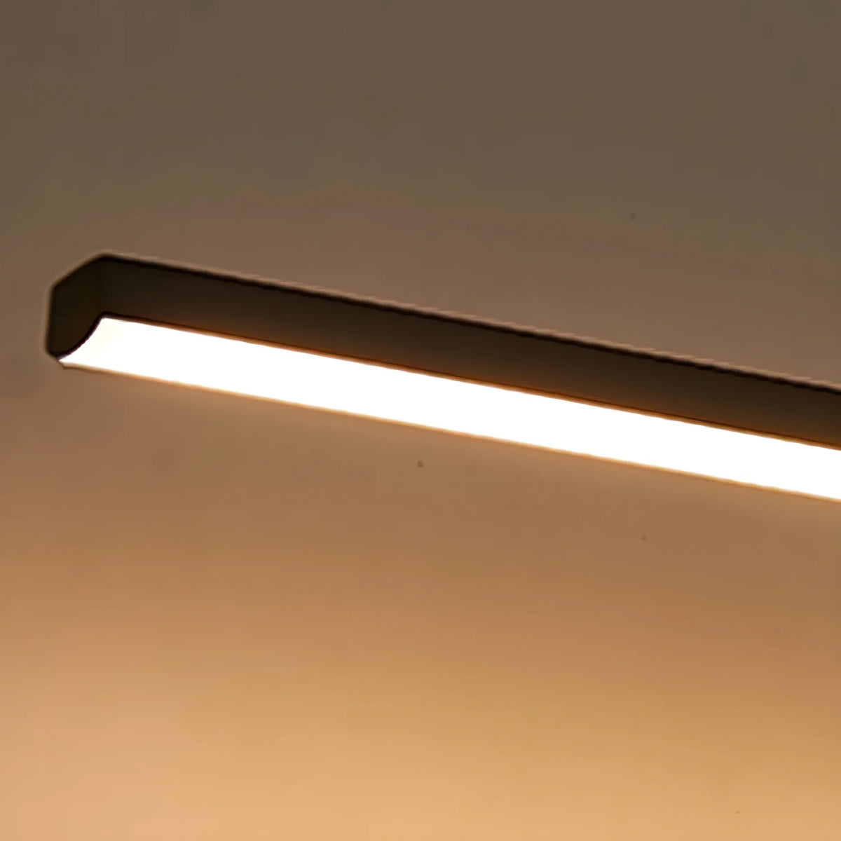 Arisha  Linear Mirror Vanity Wall Lamp Bathroom Bedroom Modern