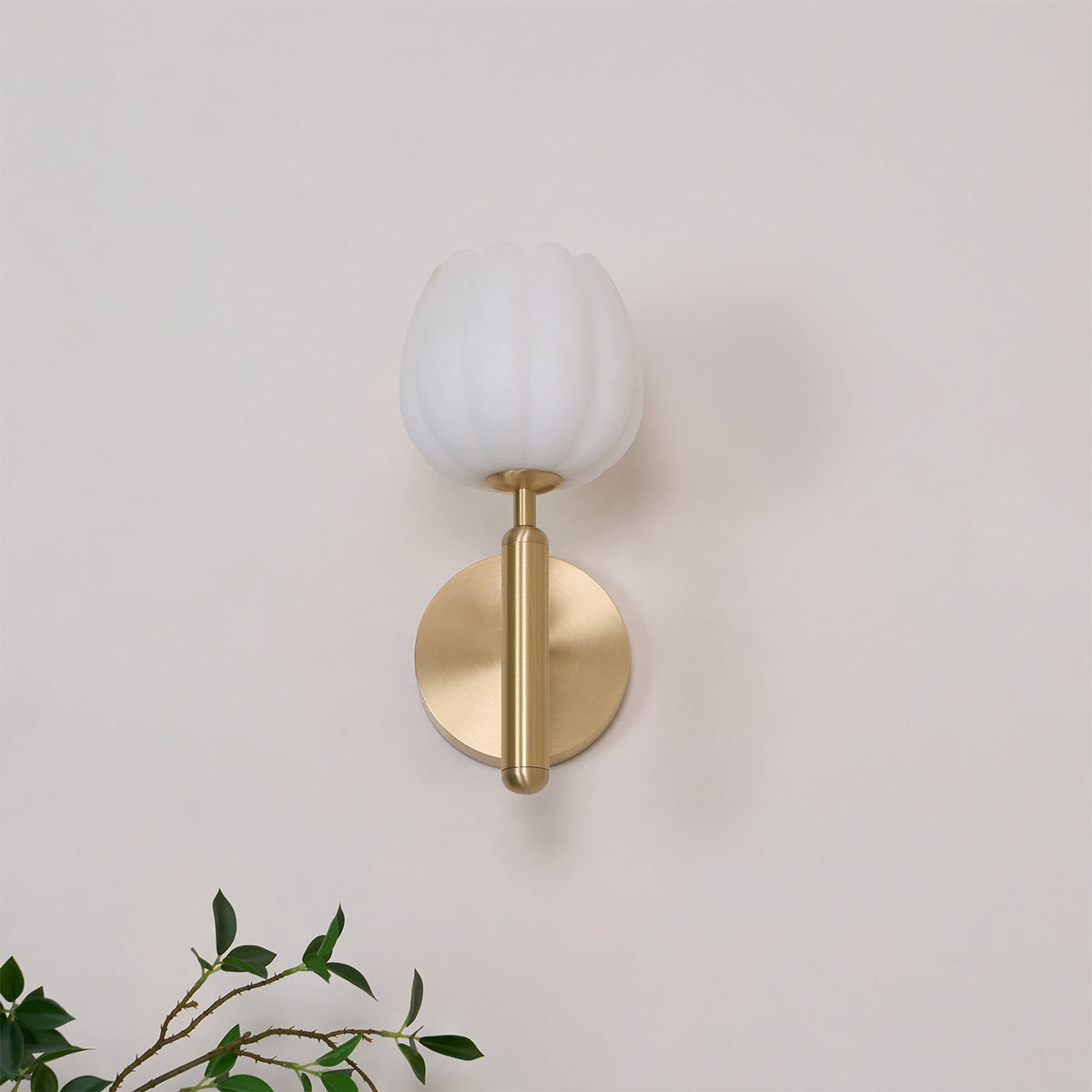 Valentina Alabaster Flowers Wall Lamp - image 8