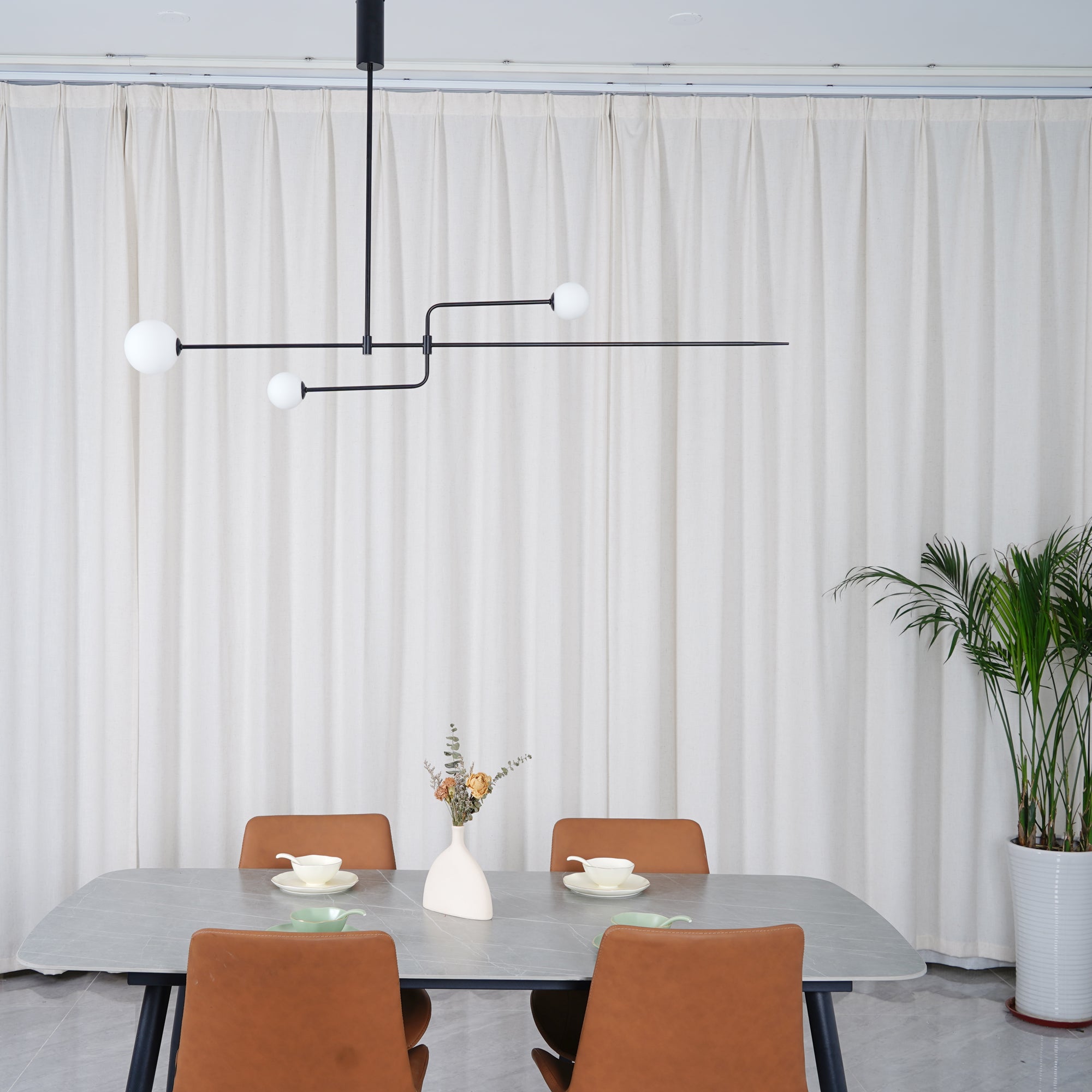 Lustra Chandelier Mobile Black Minimalist