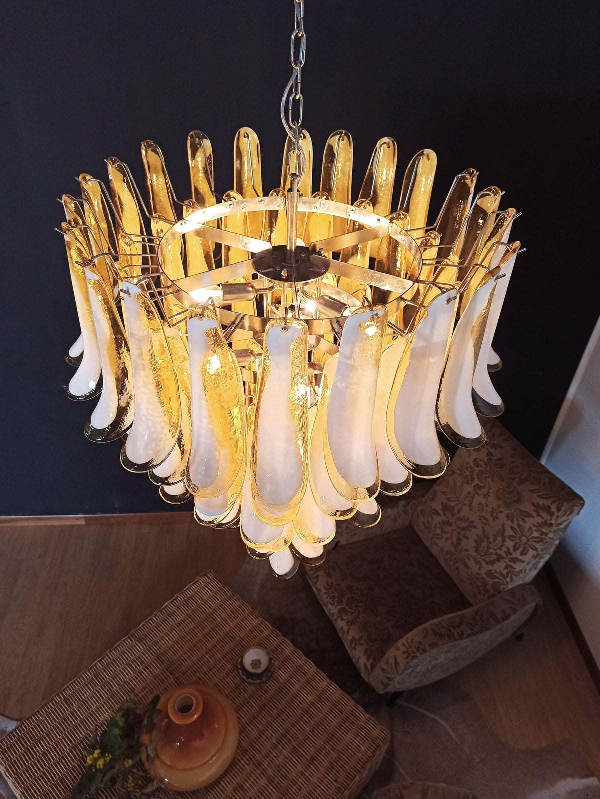 Alsorisra Postmodern Luxury Petal Glass Chandelier