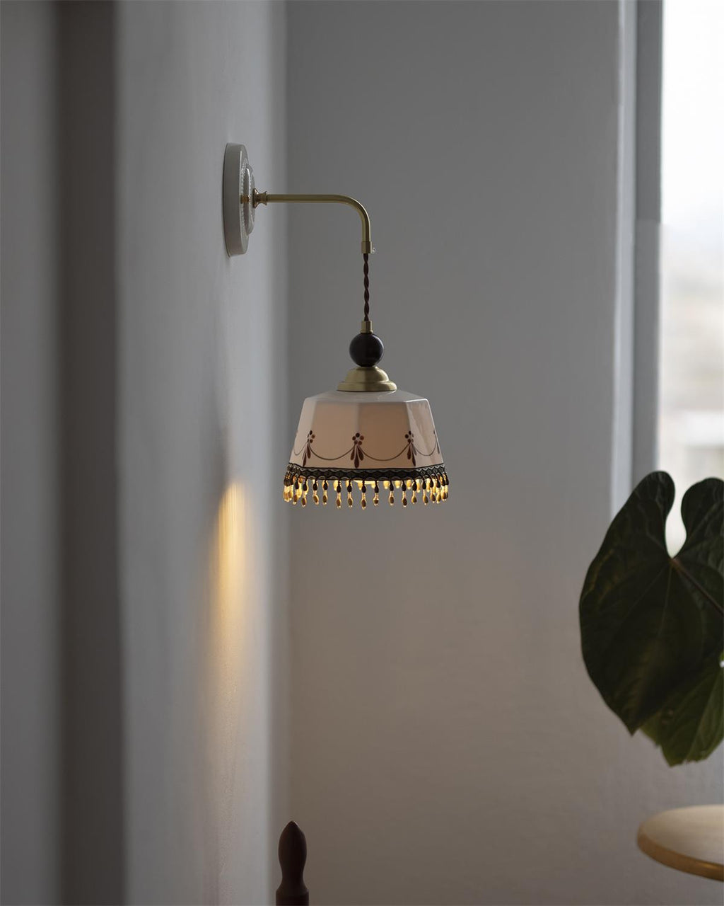 Noemi Wall Lamp Vintage Floral Elegance
