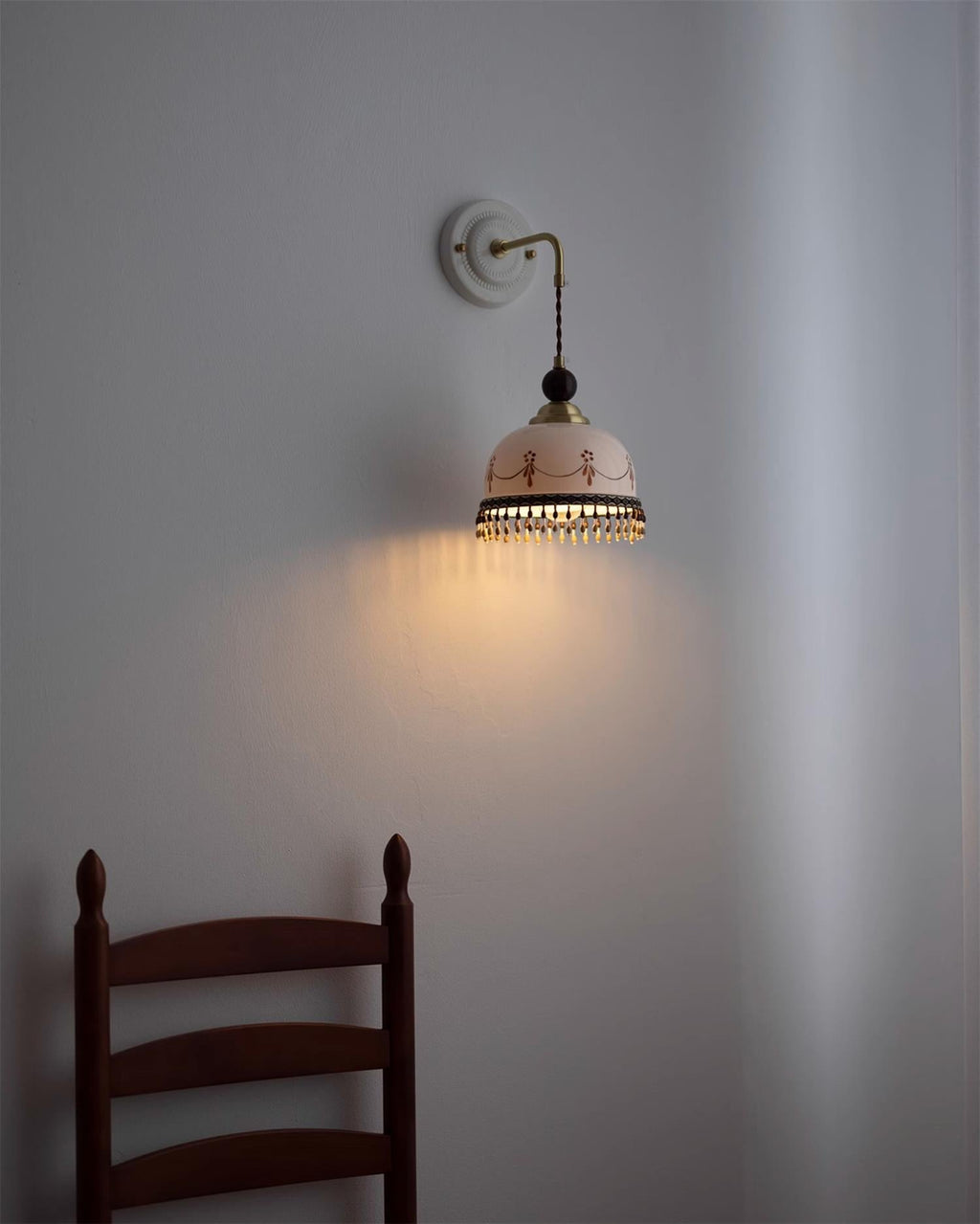 Noemi Wall Lamp Vintage Floral Elegance