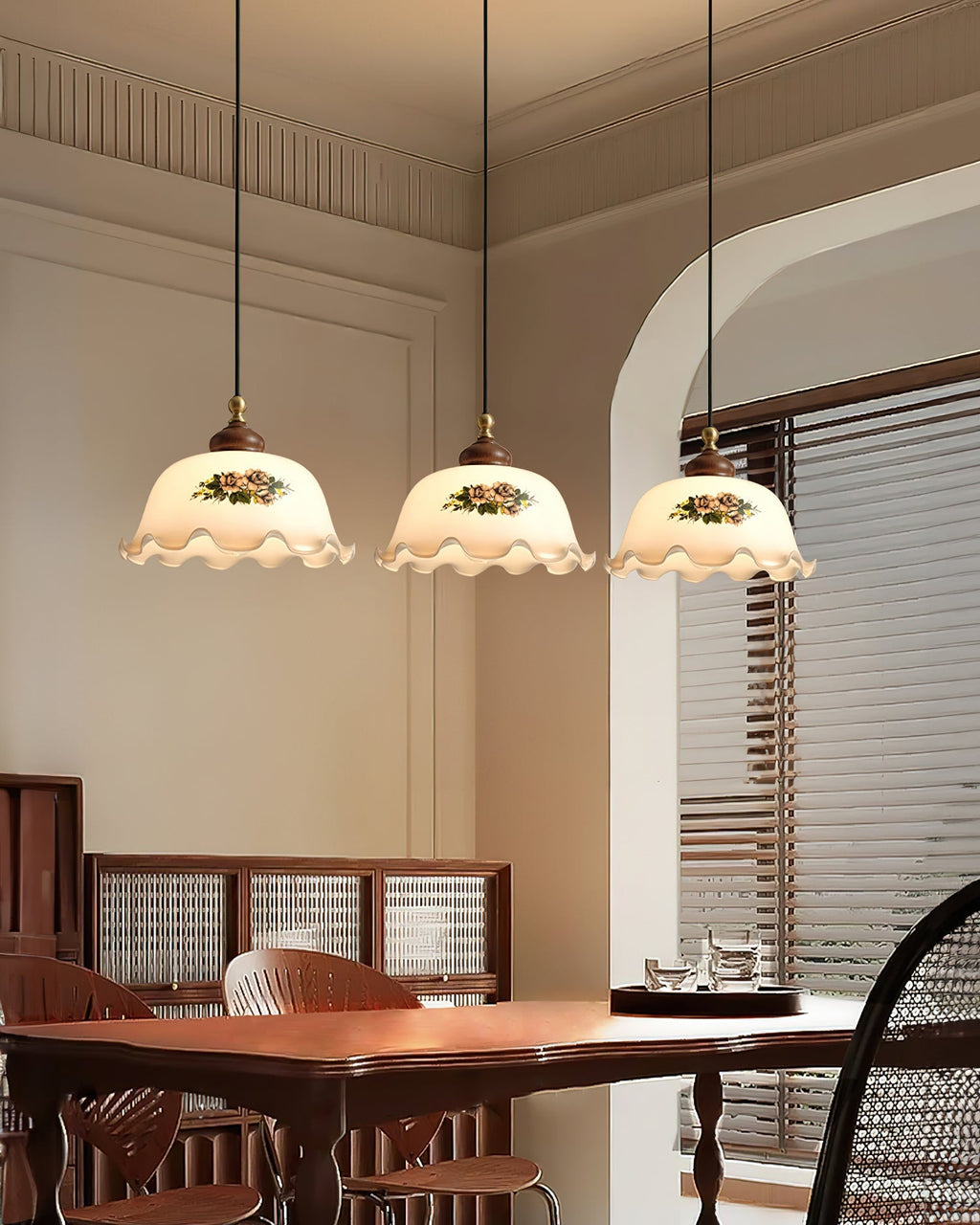 Belvia Vintage Floral Glass Pendant Light