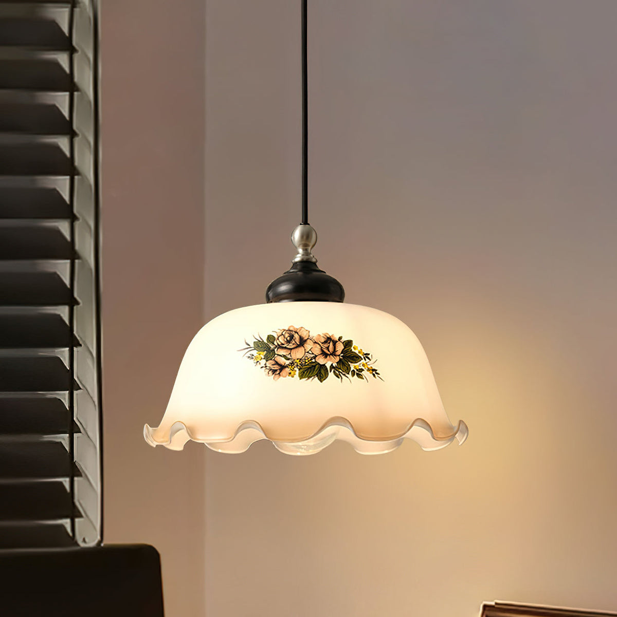 Belvia Vintage Floral Glass Pendant Light