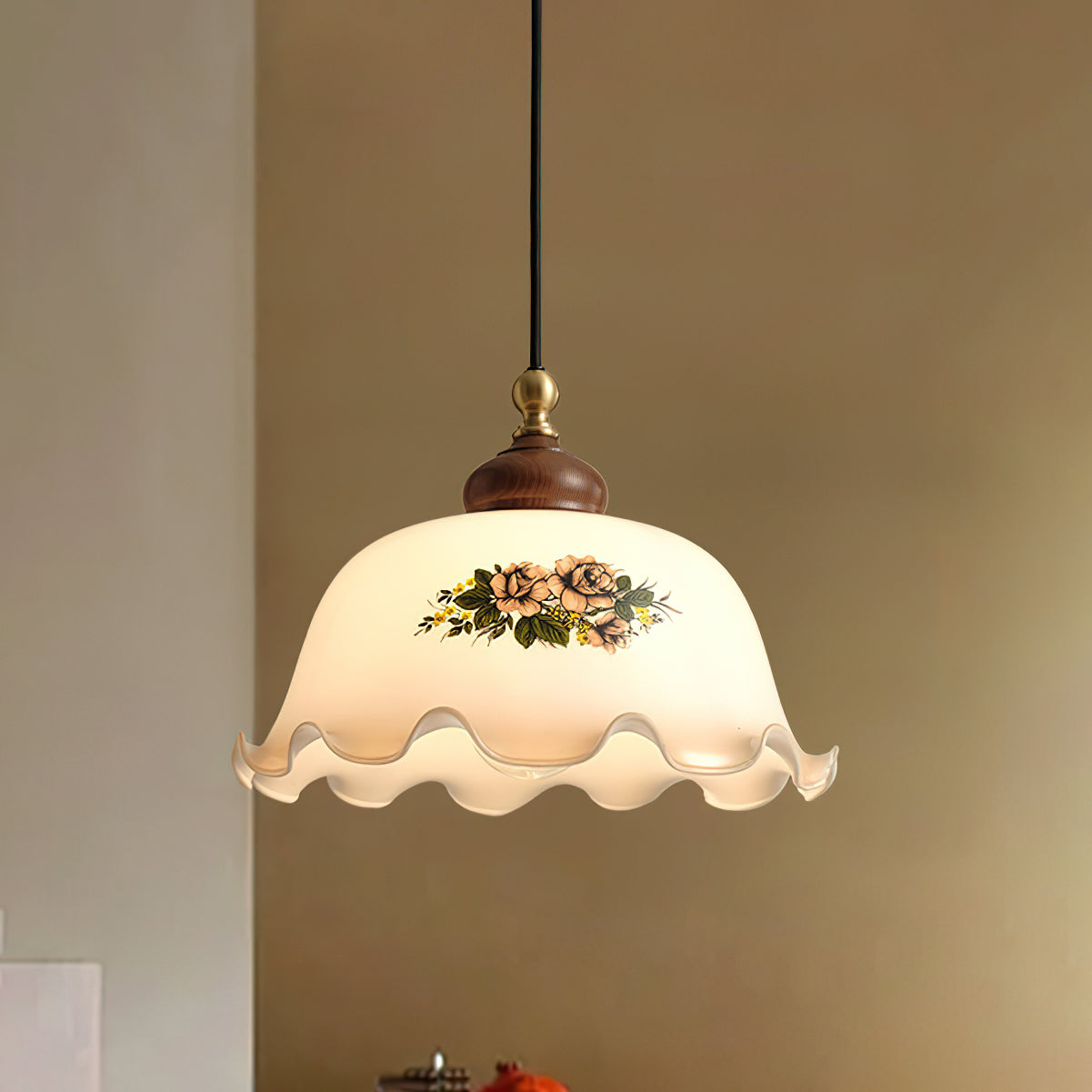 Belvia Vintage Floral Glass Pendant Light