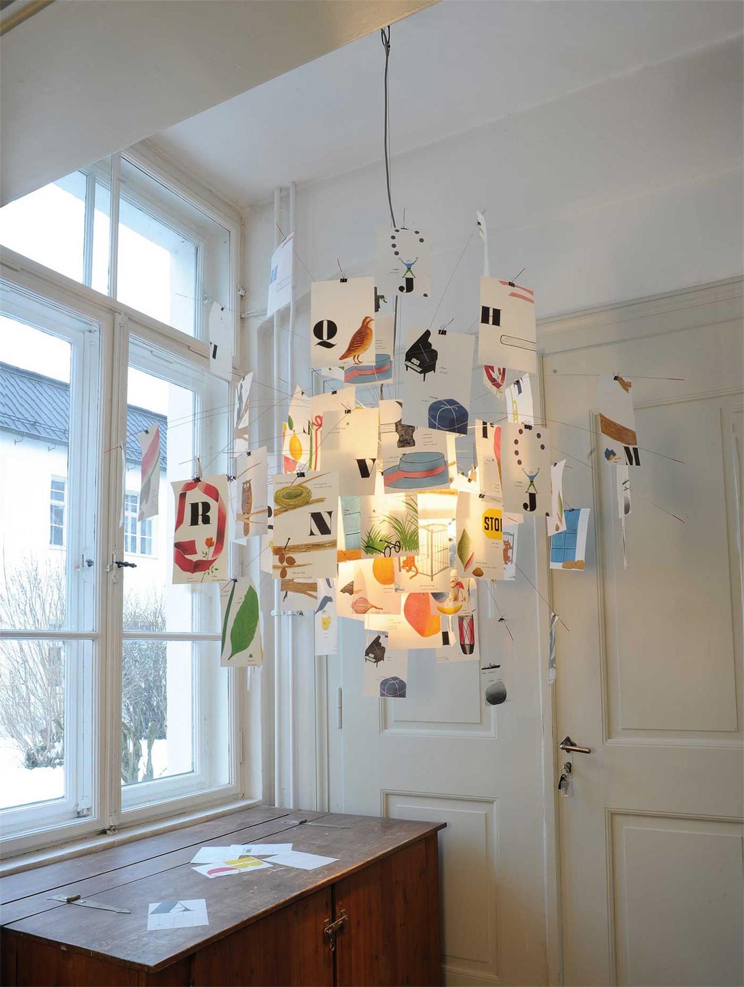 Lustra Chandelier Paper Customizable Creative