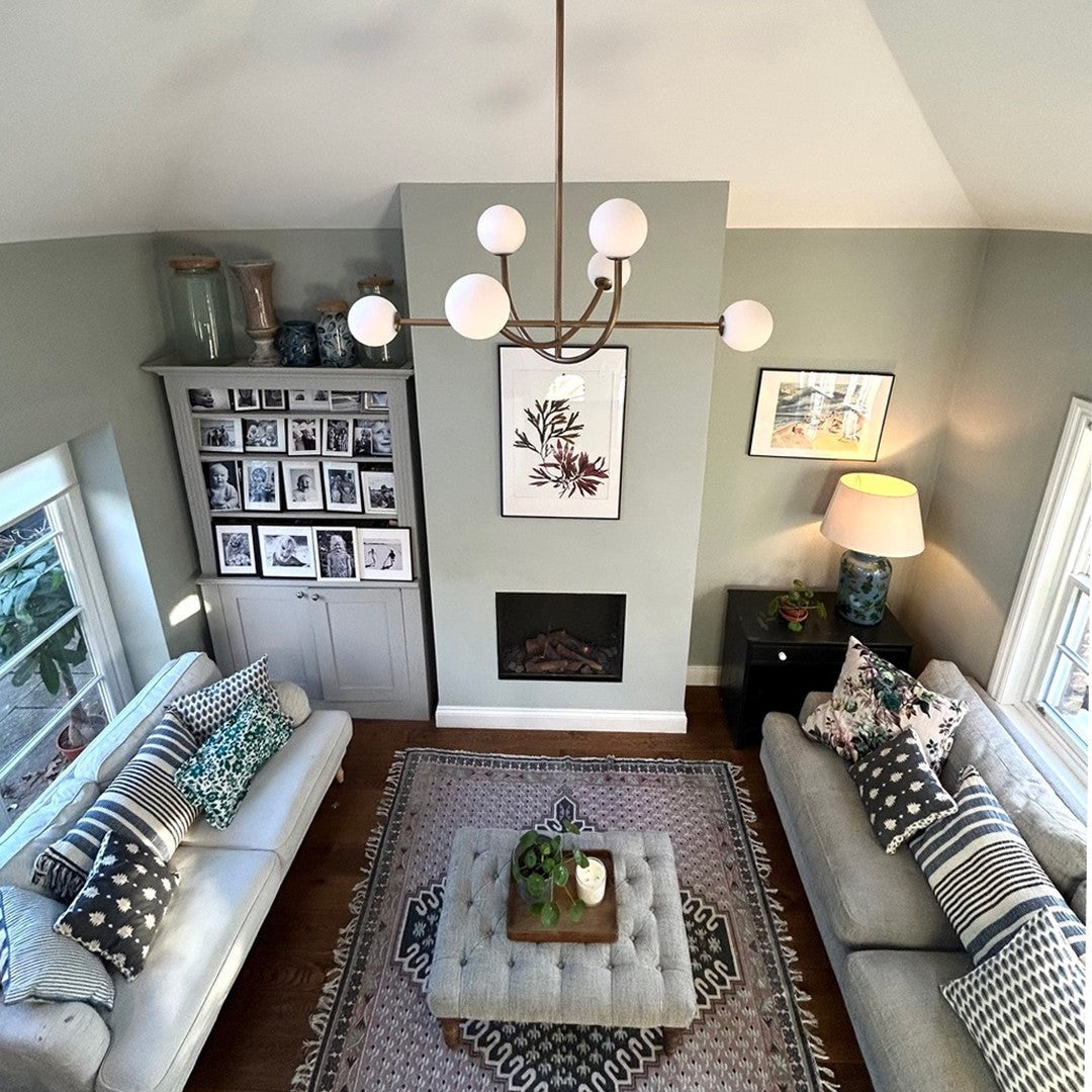 Ilvelia Modern Minimalist Brass Glass Chandelier