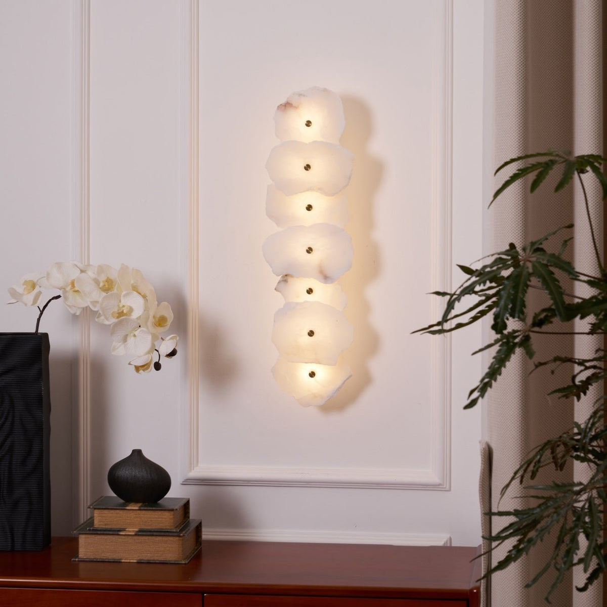 Ritta Alabaster Flower Wall Lamp - image 4