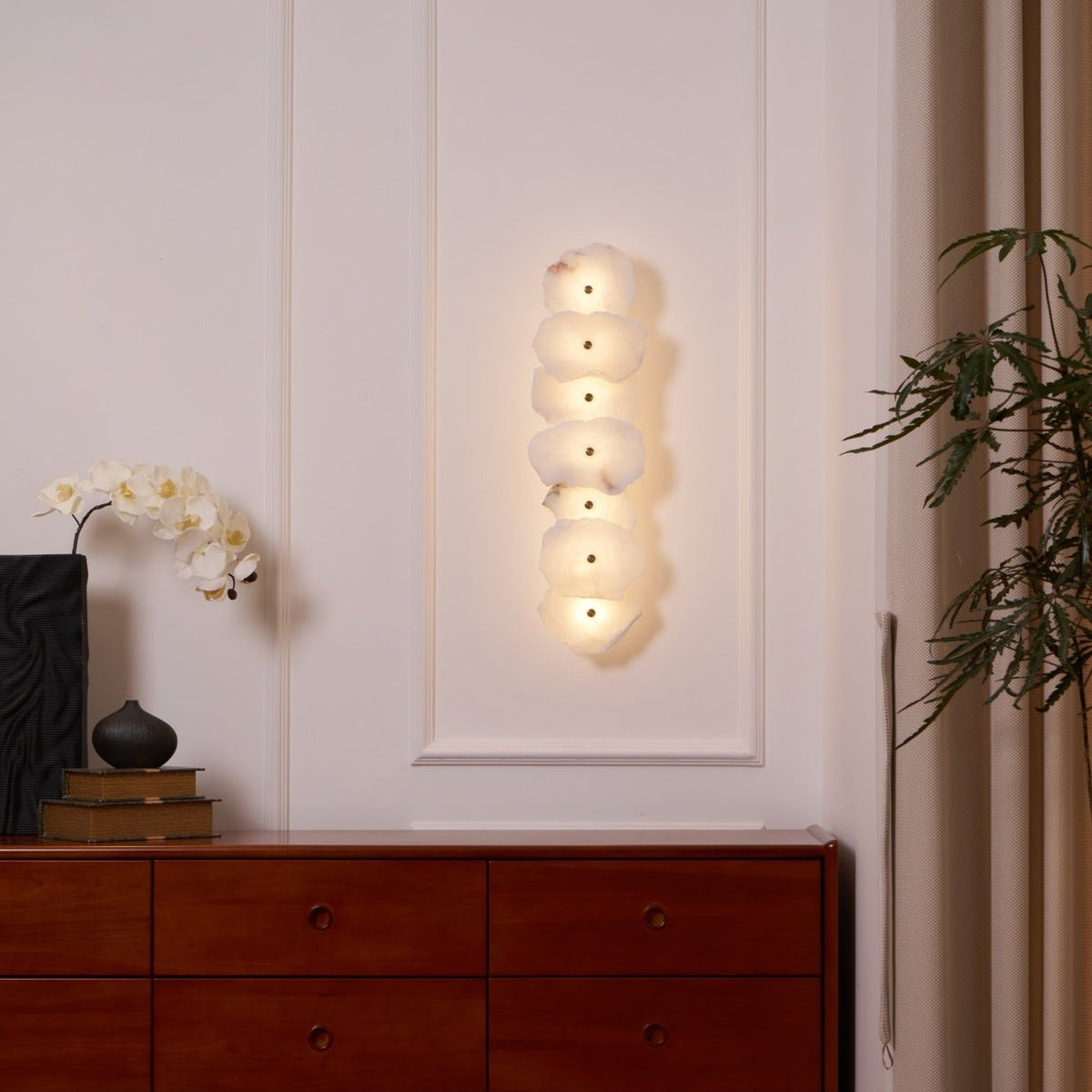 Ritta Alabaster Flower Wall Lamp - image 9