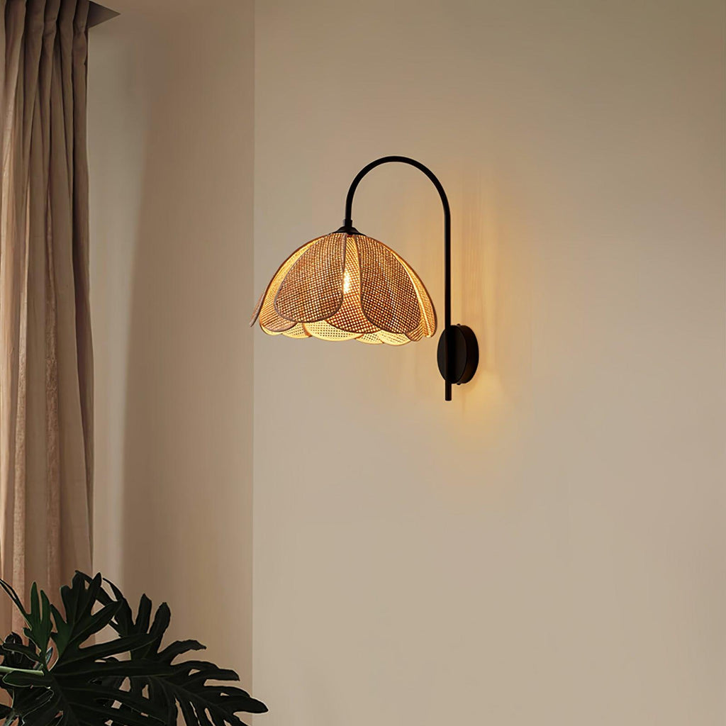 Edria Petal-Shaped Rattan Wall Lamp