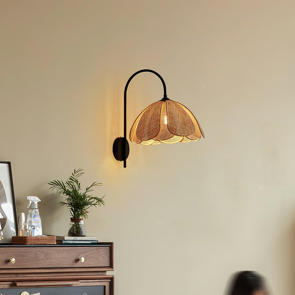 Edria Petal-Shaped Rattan Wall Lamp