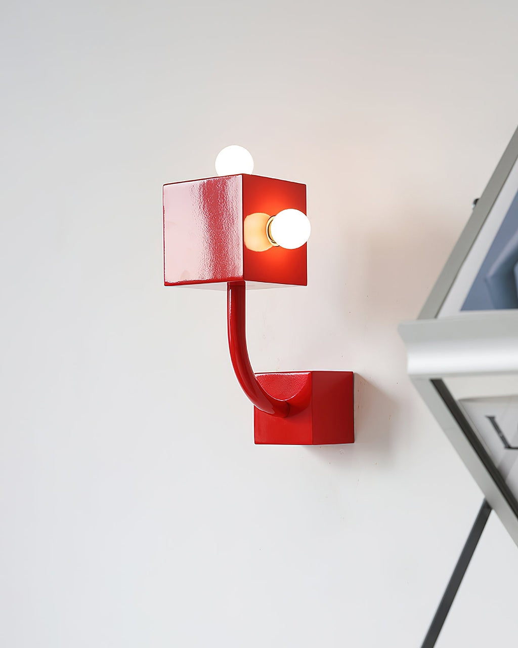 AvantCube Red Wall Lamp