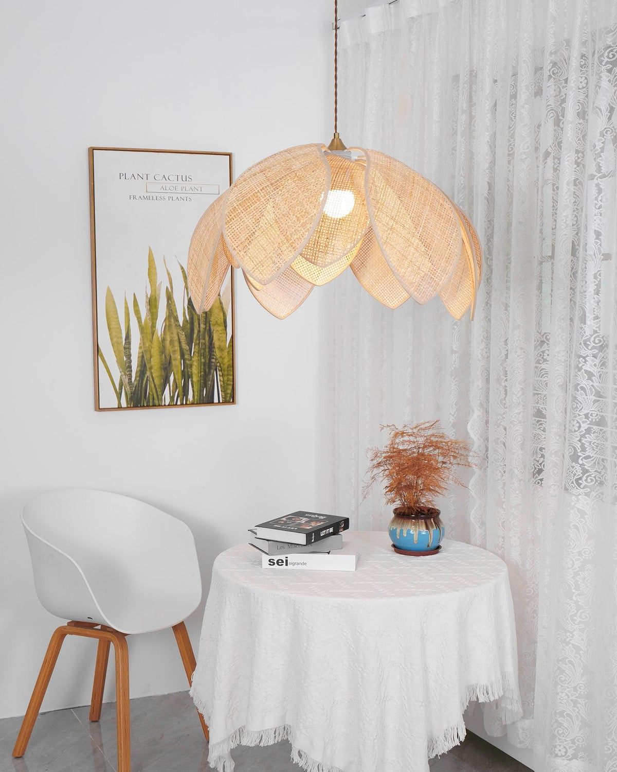 Fionel Rattan Pendant Lamp