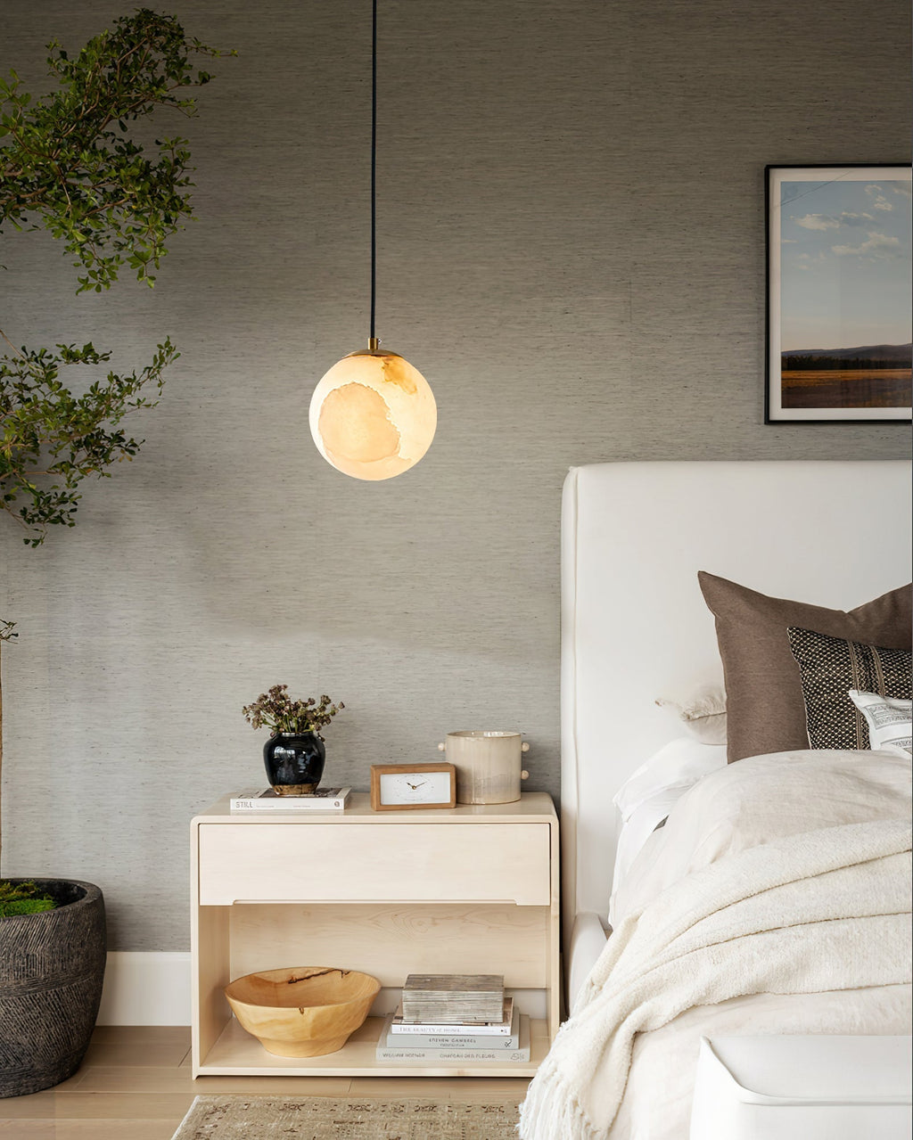 Uphaara Modern Minimalist Alabaster Pendant Light