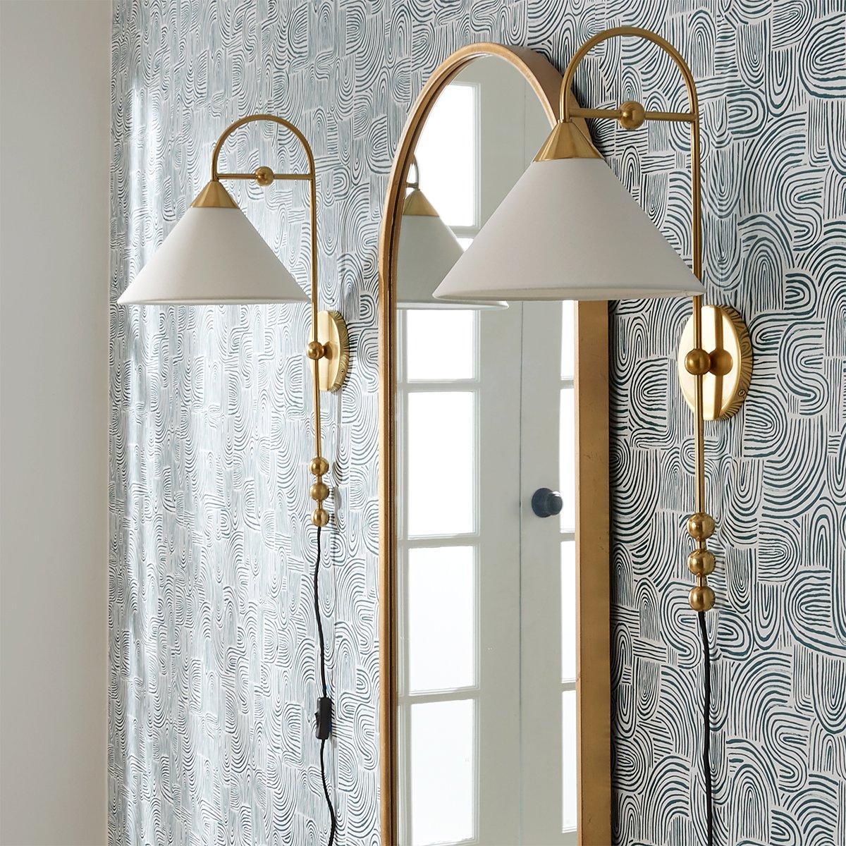 Cisorir Elegance Vintage Plug-In Brass Fabric Sconce Wall Lamp