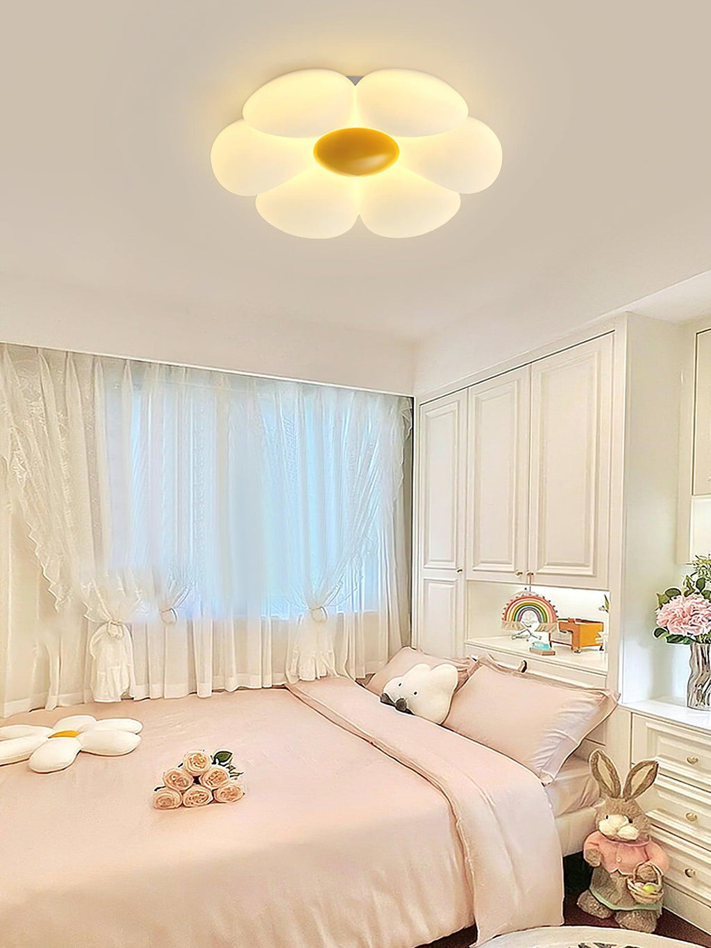 Solara Ceiling Lamp Six-Leaf Flower for Kids Room