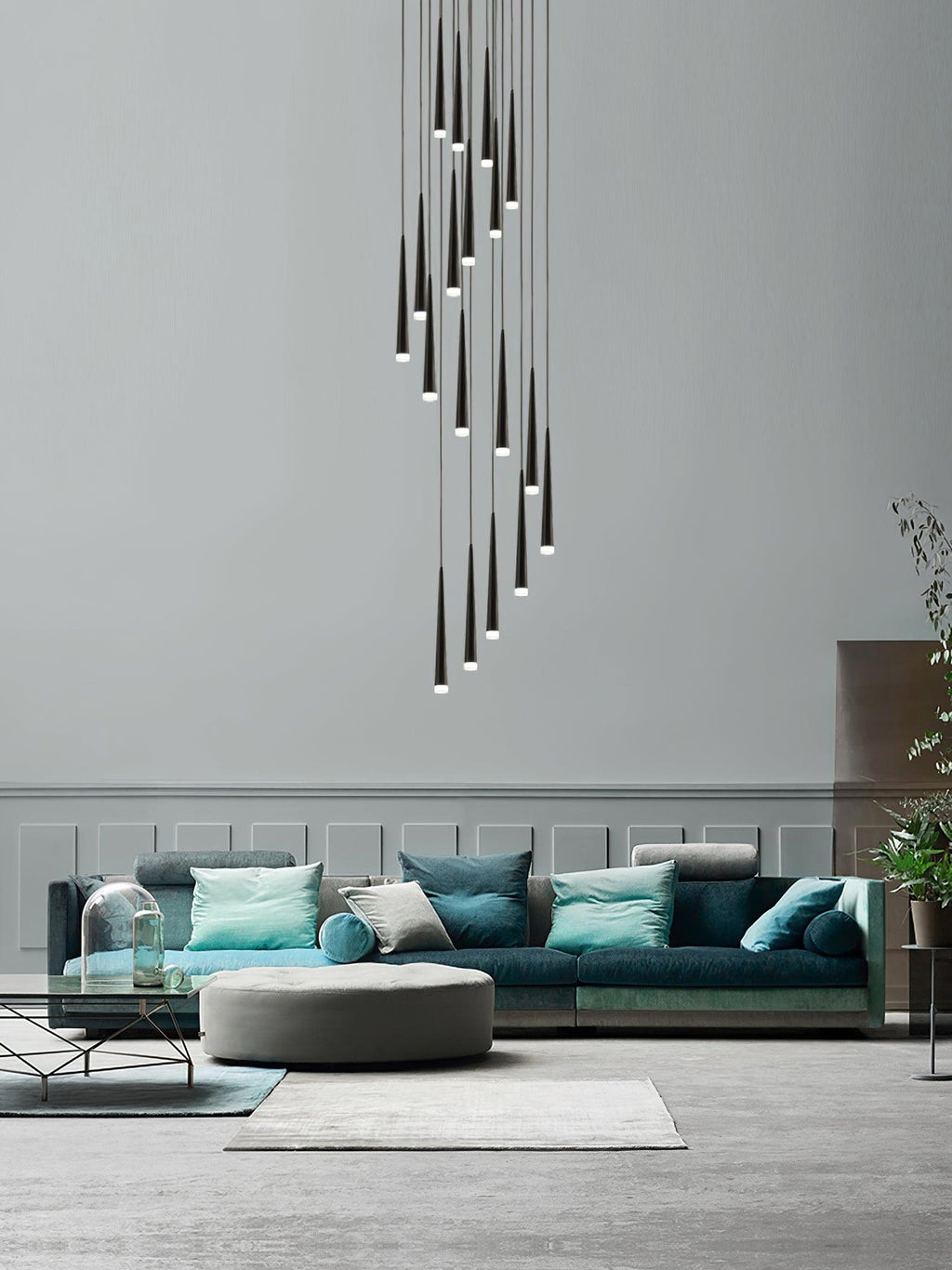 Lustra Chandelier Slender Black Minimalist