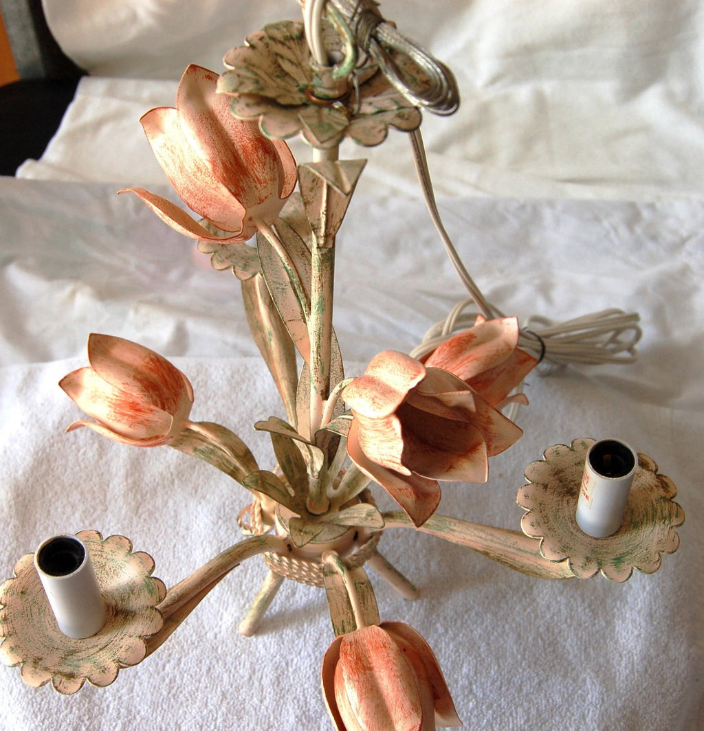 Cacaryra Classic Art Sage Rose Chandelier