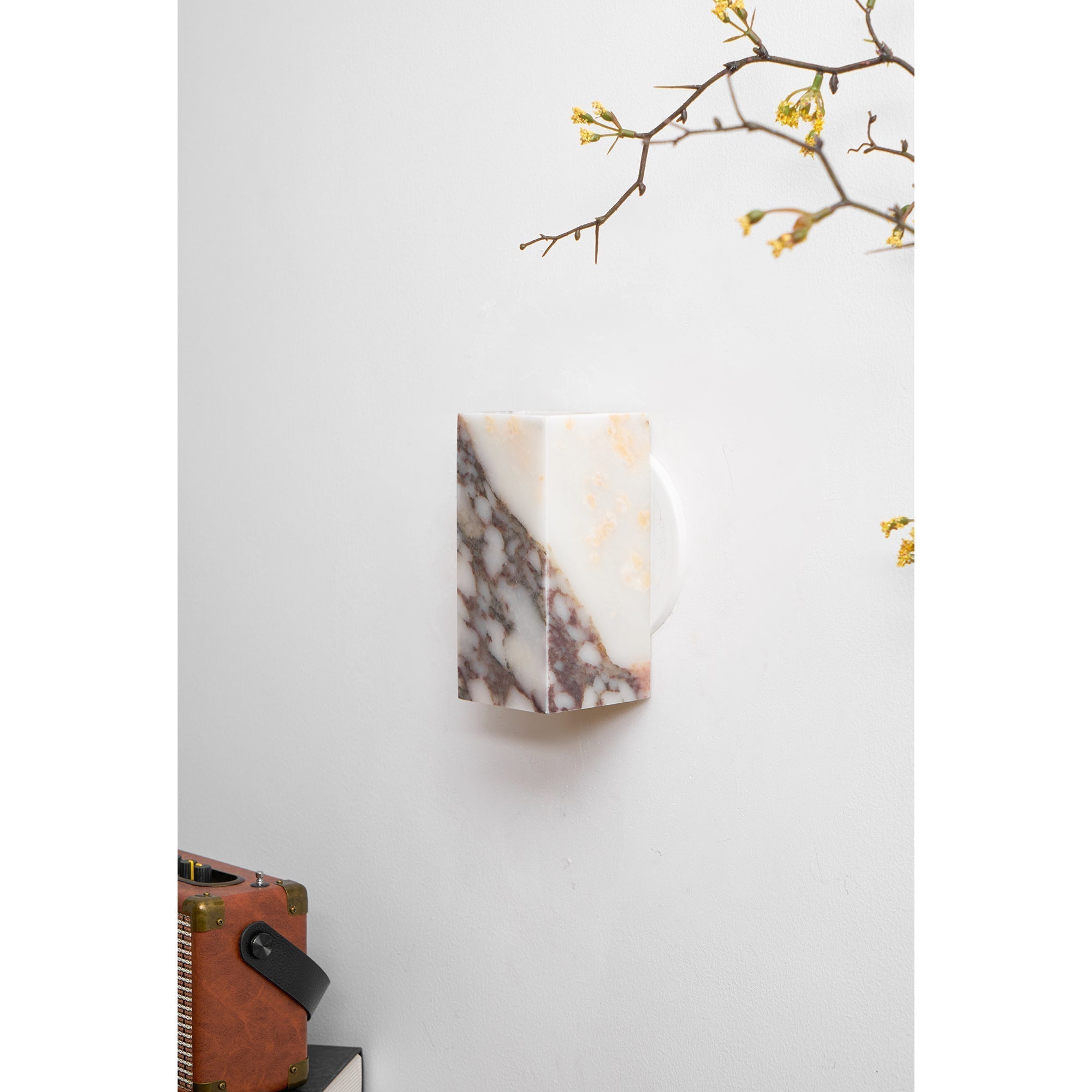 Illaee Modern Minimalist Square Marble Wall Lamp