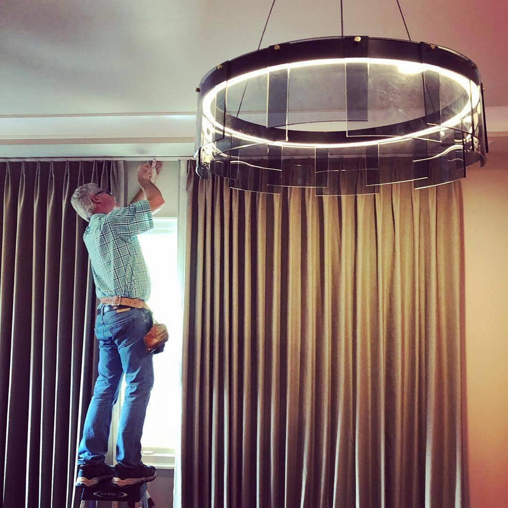 Lustra Chandelier LED Ring Black Glass Modern