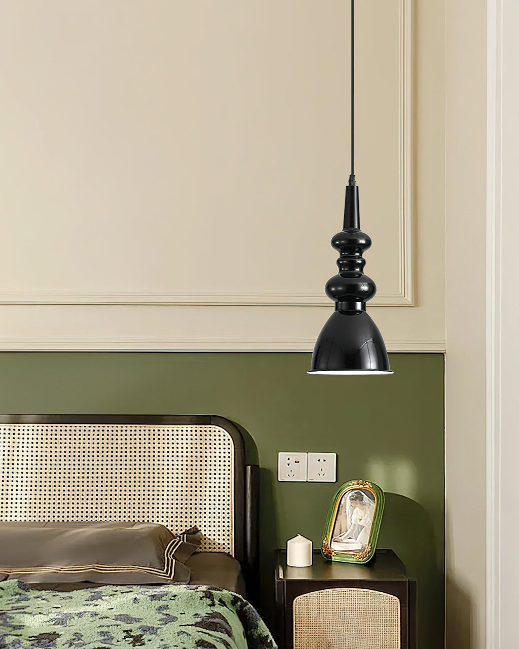 Aurvaror Nordic Art Noir Pendant Light