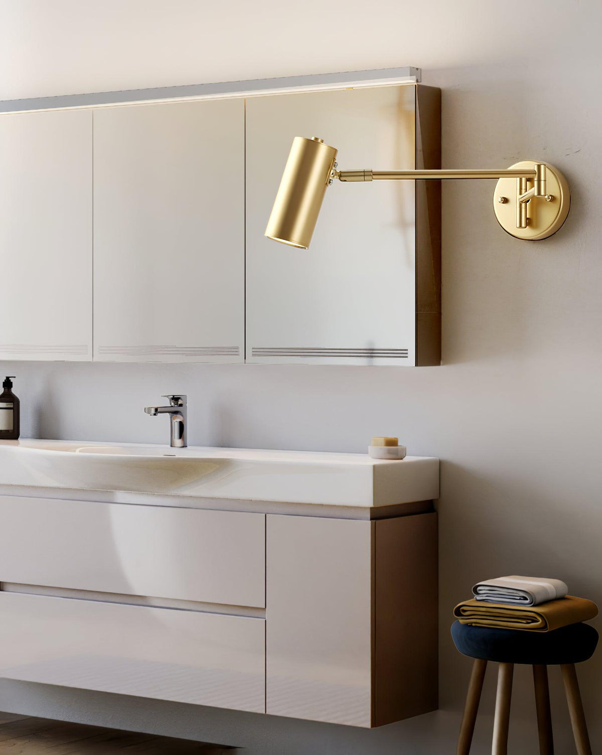 Lustra Wall Sconce Brass Swing Arm Adjustable