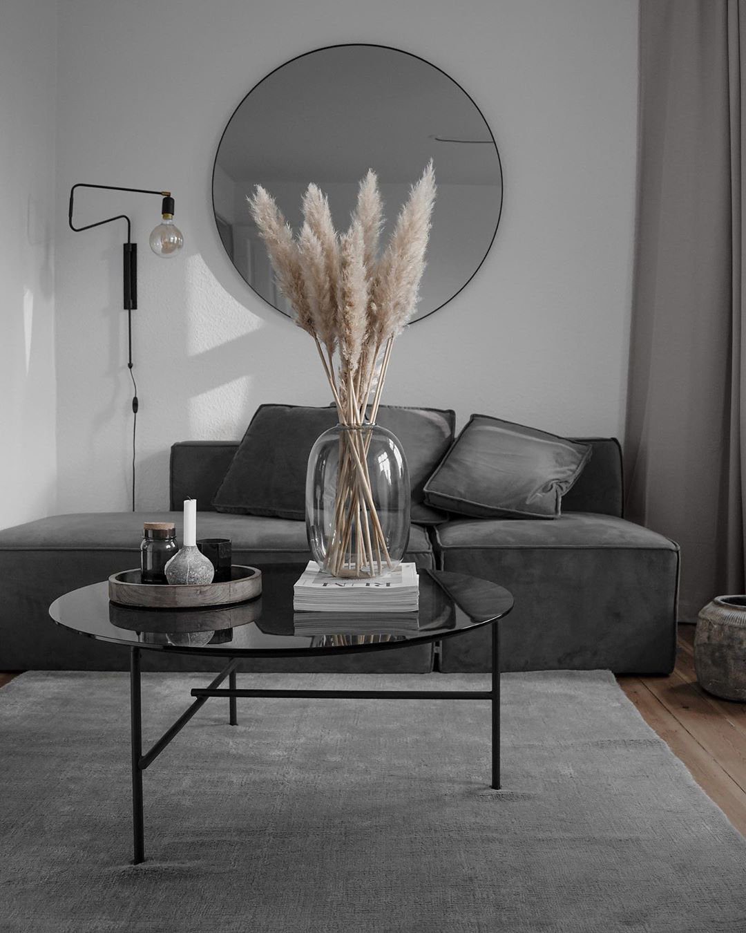 Ersora Modern Minimalist Swing Plug-in Wall Lamp