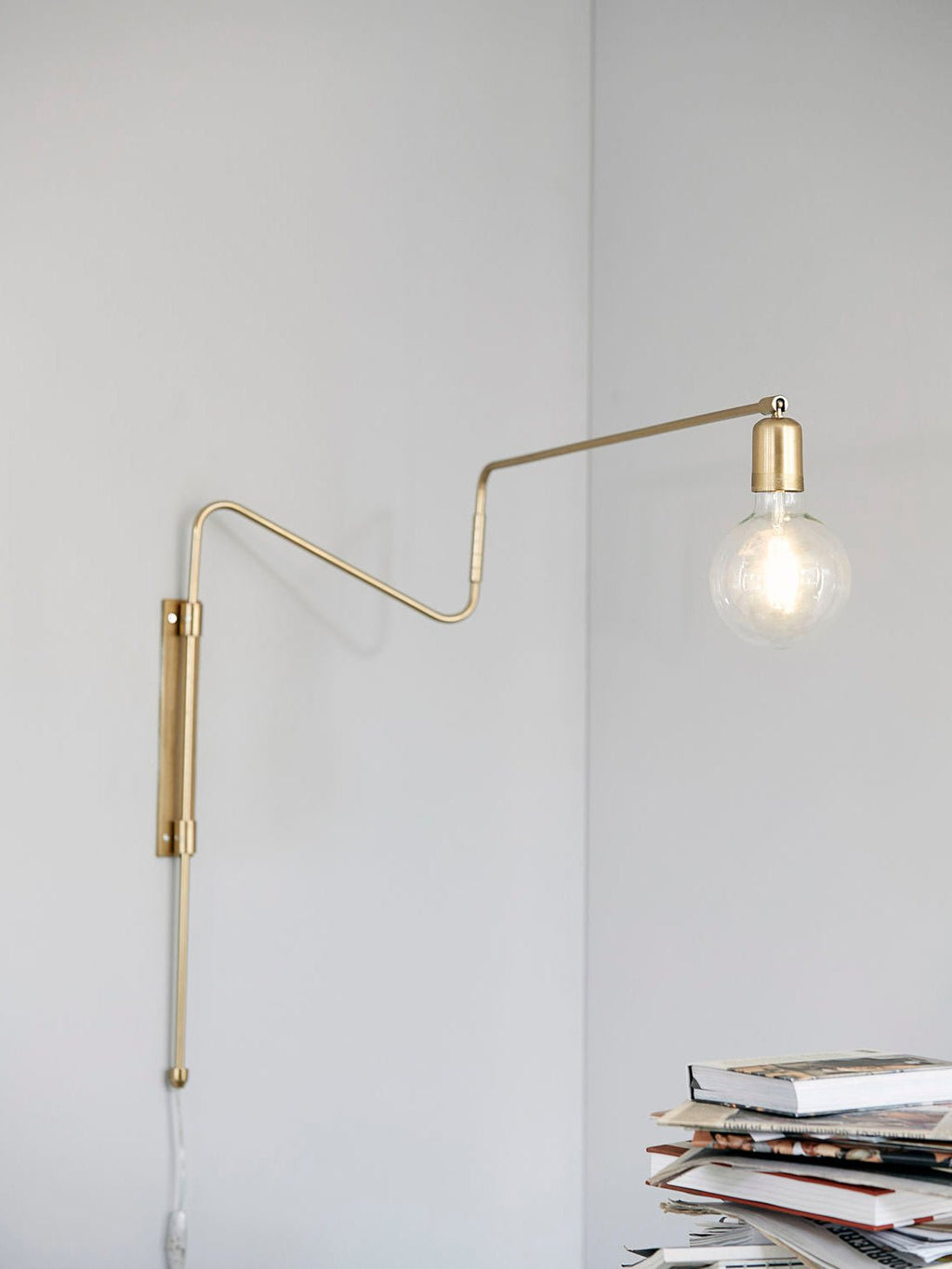 Elsoreth Modern Minimalist Swing Wall Lamp