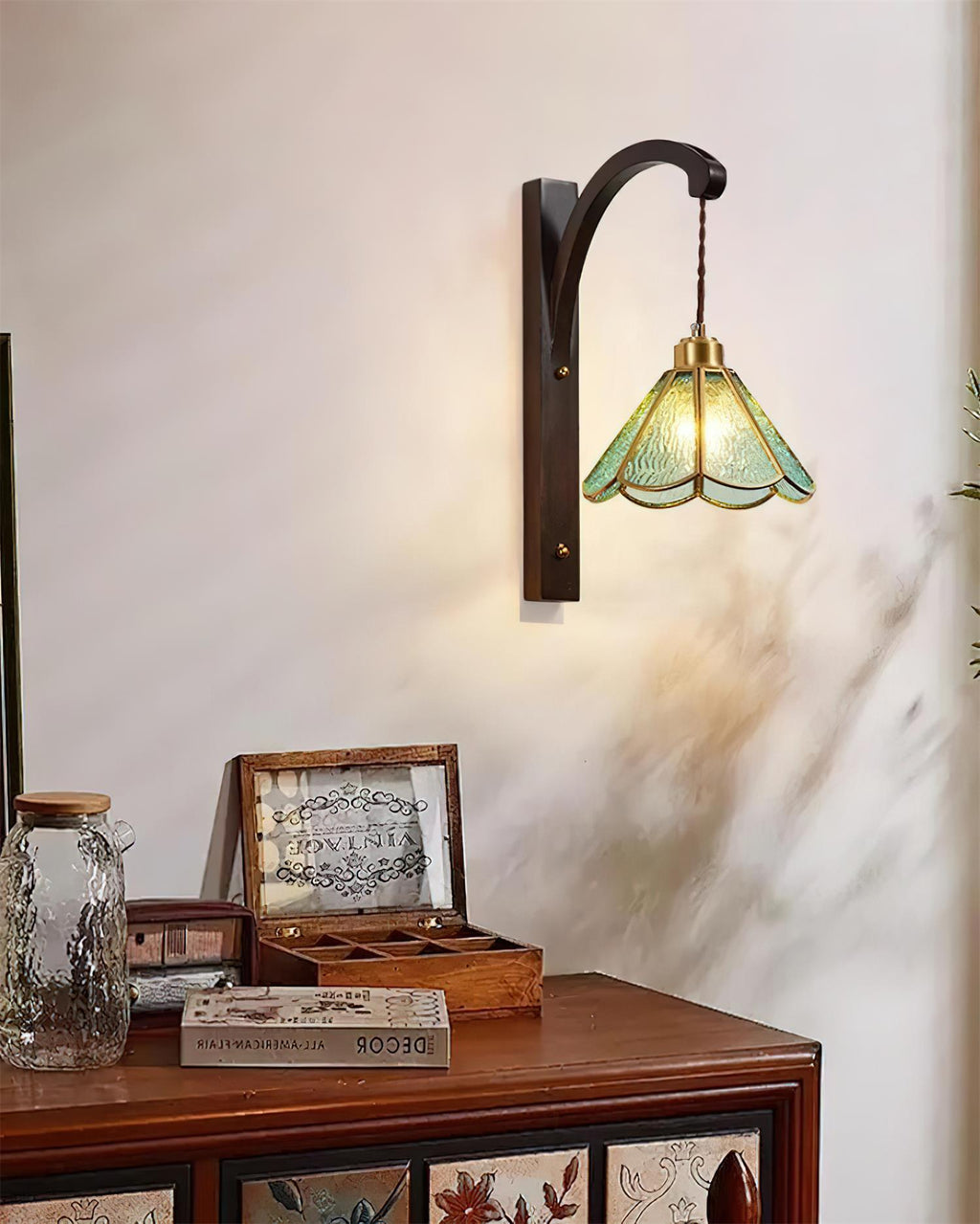 Clario Tavelle Wall Lamp flower-like Glass