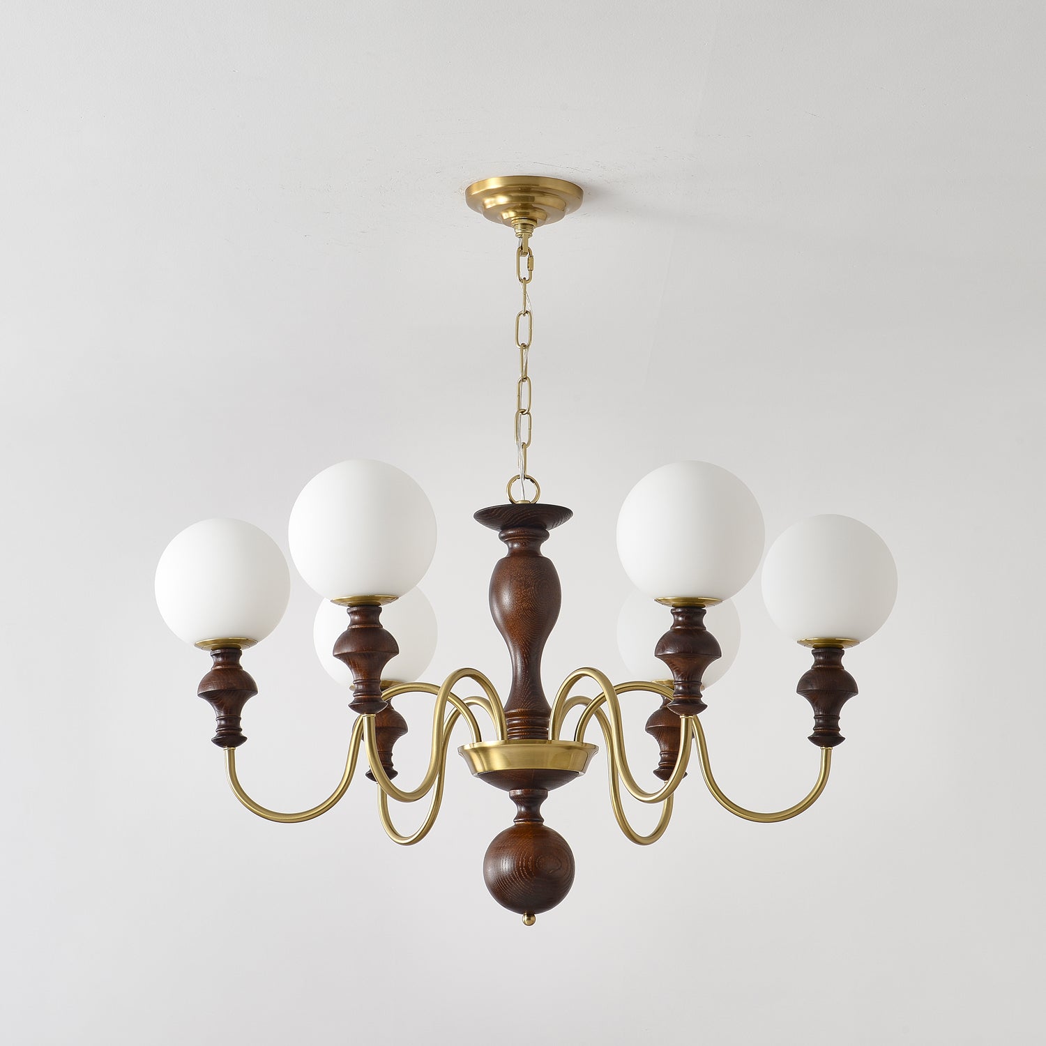 Lustra Chandelier Wood & Brass Timeless Globe