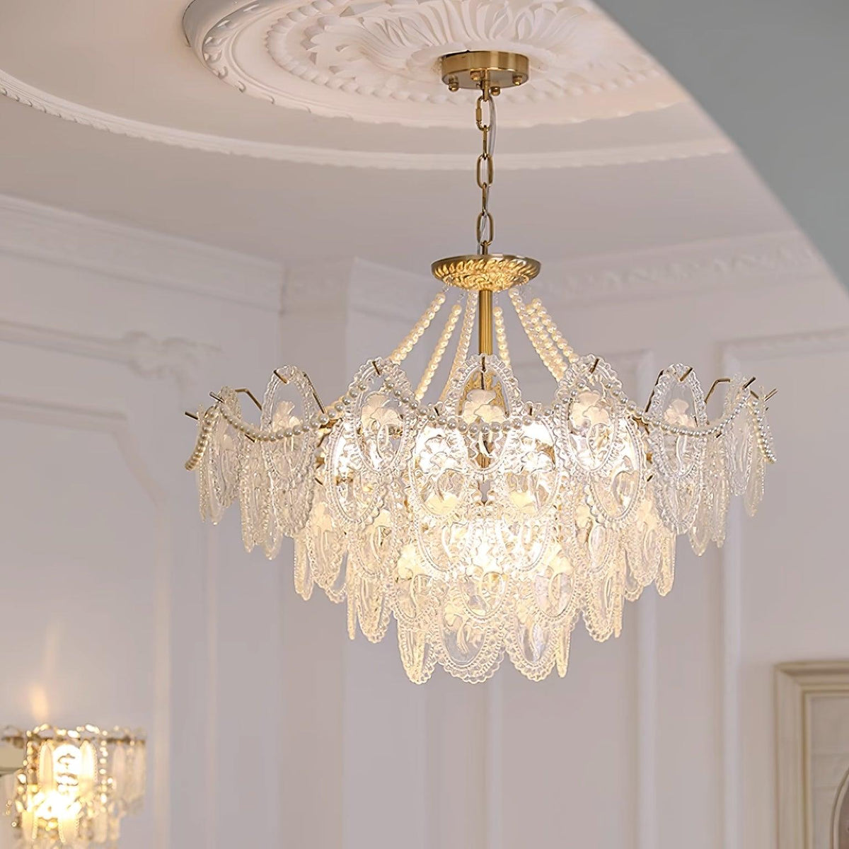 Kristy Chandelier Lustrous pearls