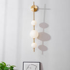 Lustra Wall Lamp Vertical Globe Minimalist