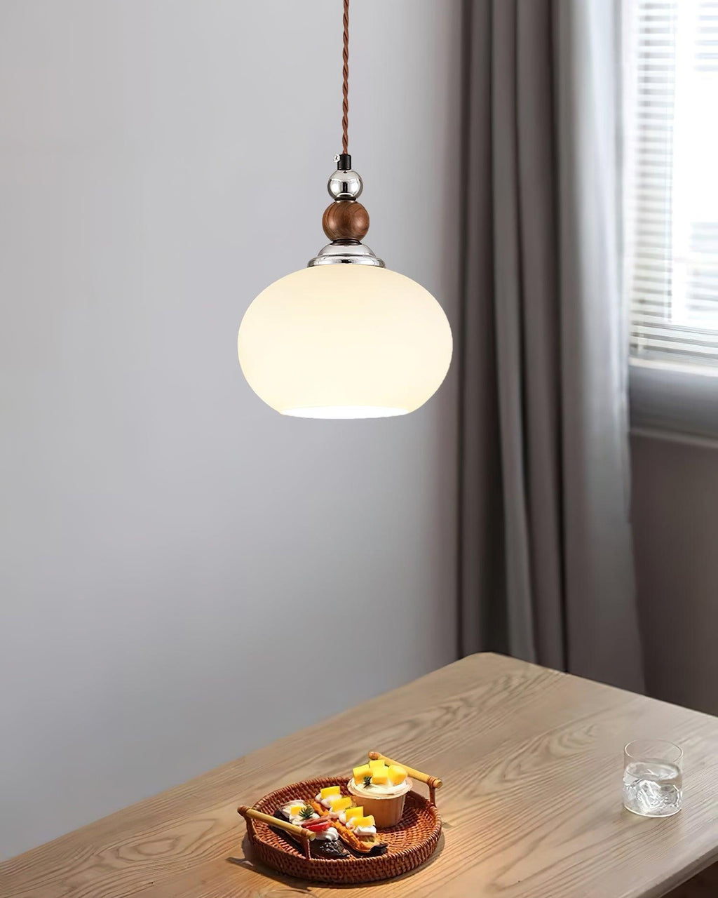 Luna Modern Glass Pendant Lamp