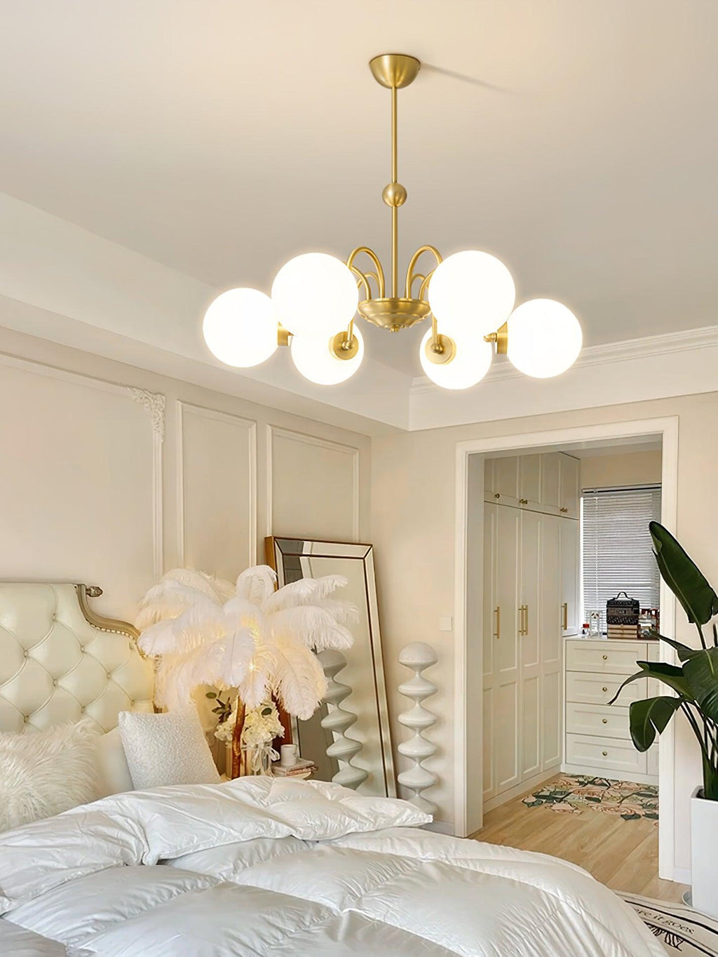 Aurora Luxe Glass Chandelier